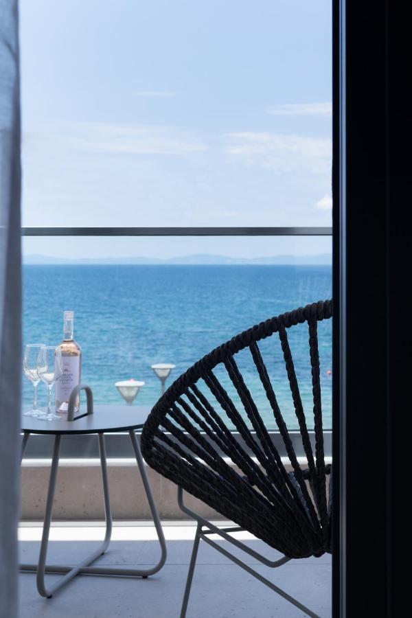 Eladia Suites Neos Marmaras Exteriör bild